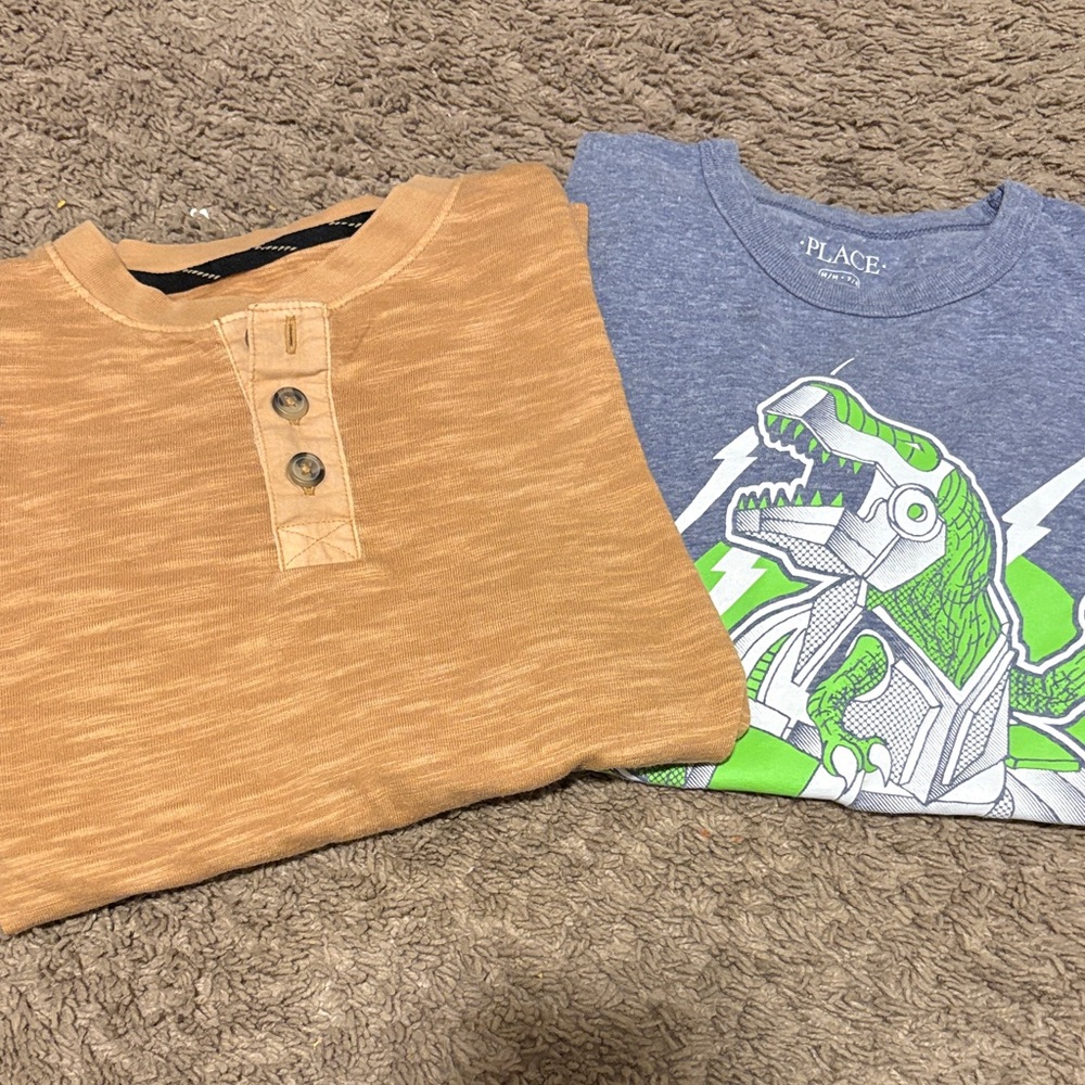 PLACE Kids Gray Tee with Green Dinosaur Graphic